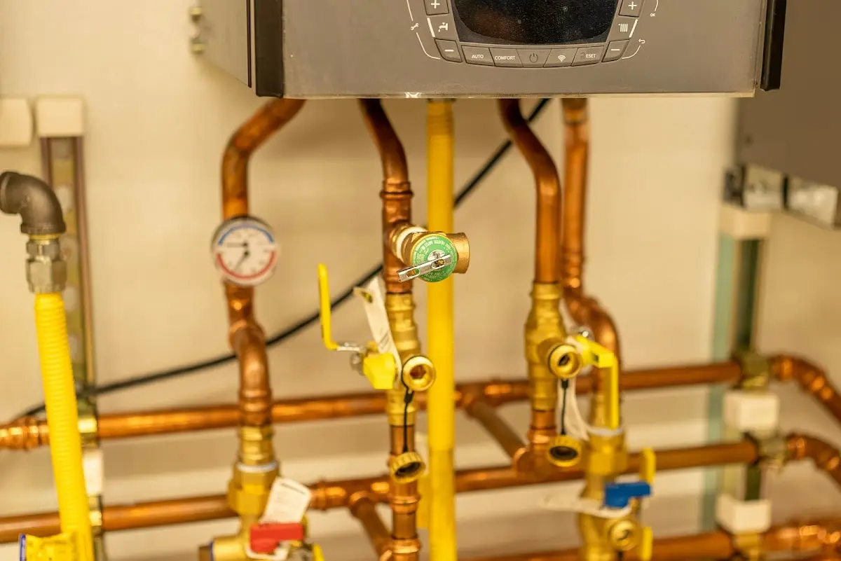 Licensed technician providing Emergency Plumbing for a homeowner in White Settlement